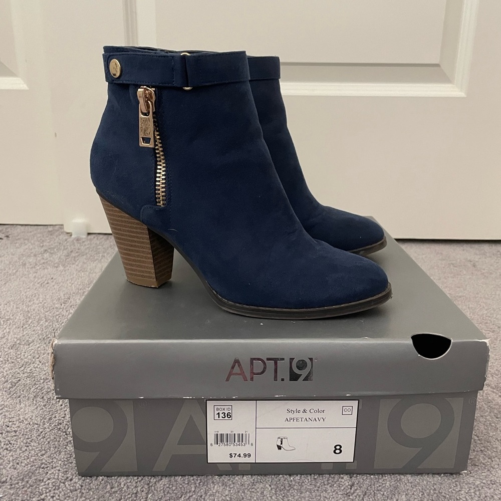 Apt. 9 Blue Suede Booties Size 8
